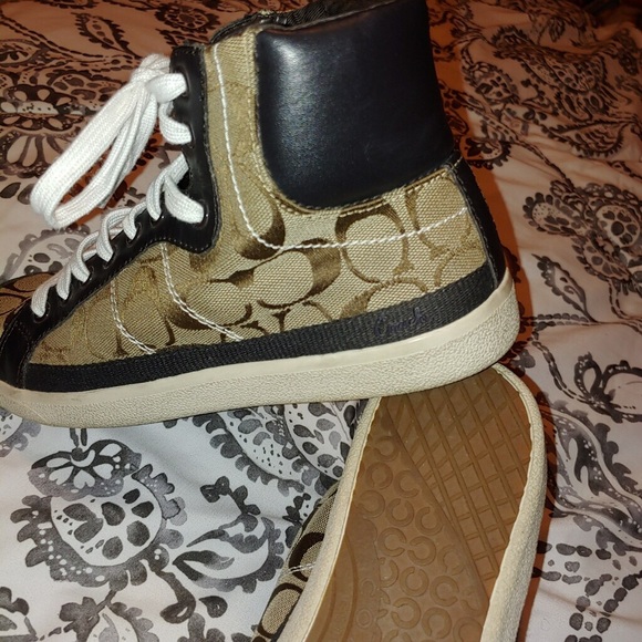 💥Coach Hightop Shoes - Picture 7 of 8